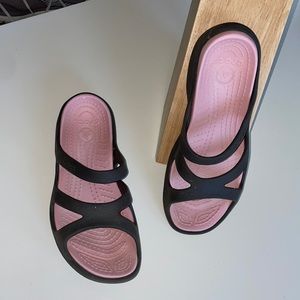 Crocs Women's Swiftwater Sandal, Lightweight and Sporty Sandals